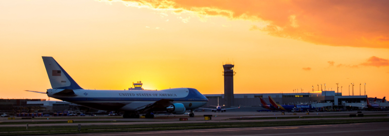 Indra firma un acuerdo marco para dotar a los aeropuertos de Estados Unidos de tecnología para la vigilancia y monitorización de aeronaves en superficie