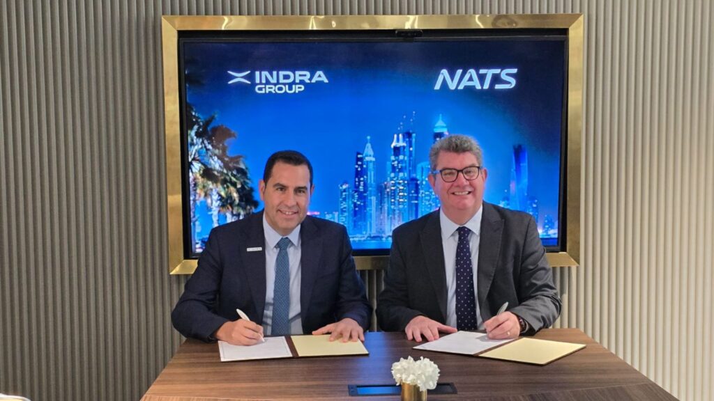 NATS e Indra Group firman un MoU para desarrollar una empresa conjunta de sistemas de torre digital para aeropuertos